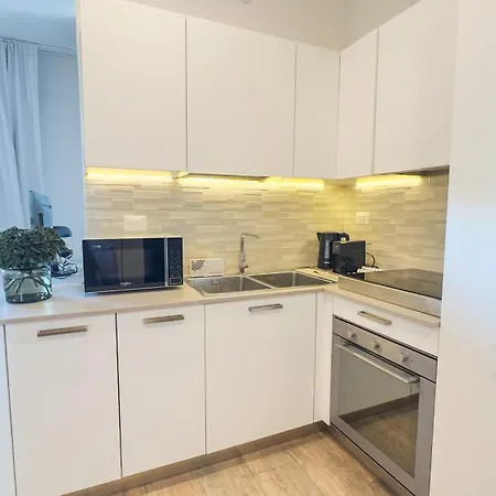 Canal Salso By Ca-sa Check Venise